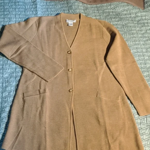 DONCASTER SWEATER SET - Picture 2 of 6